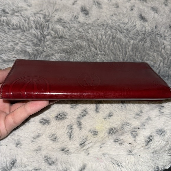 Women’s or Men’s Cartier Long Red Wallet! Preloved but no flaws! Snap is snappin - Picture 13 of 17